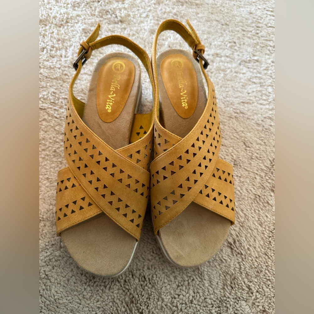 Bella Vita Tan Wedge Sandals with Crisscross Straps
